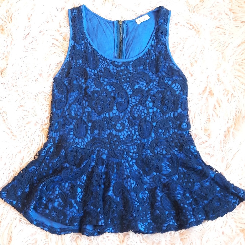 Anthro meadow rue blue Emilia peplum lace tank l